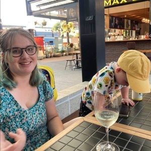 Meet your Posher, Renata